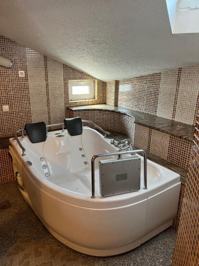 Hotel Royal Bijelo Polje Εξωτερικό φωτογραφία